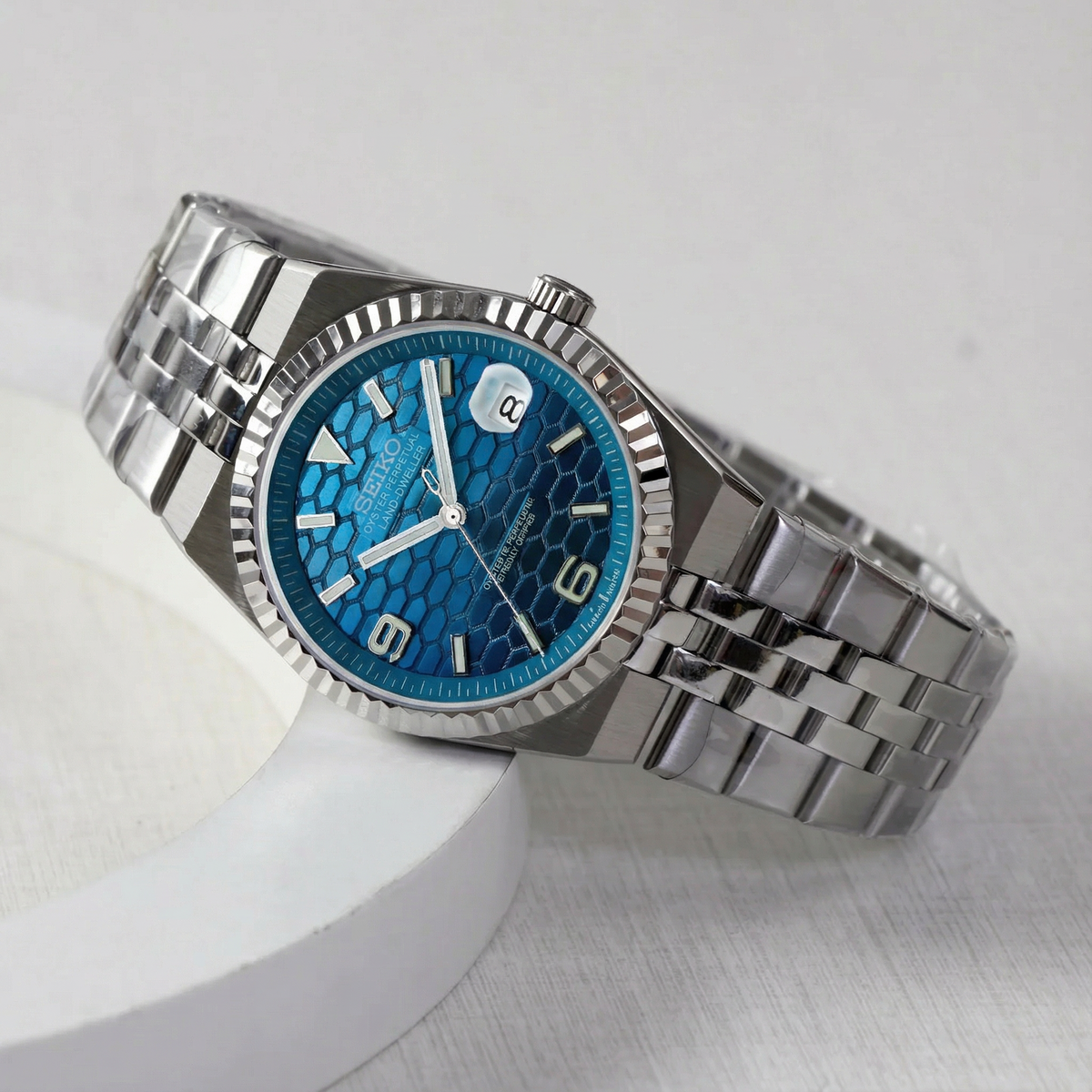 Land Dweller Royal Blue